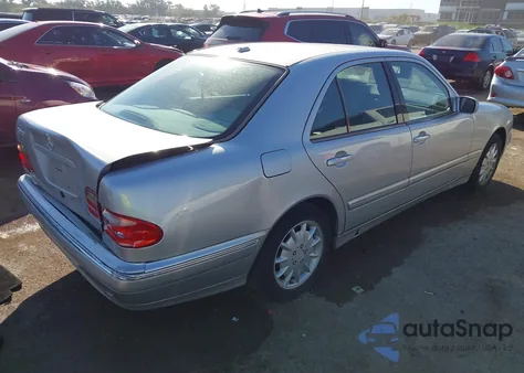 2001 Mercedes-Benz E 320 from USA, damaged, VIN WDBJF65J31B250070